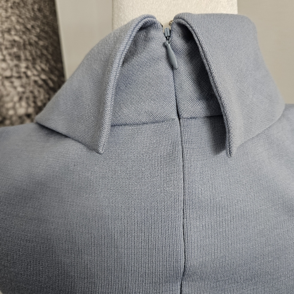 St. John baby blue crowl neck dress size 2 - Picture 7 of 9